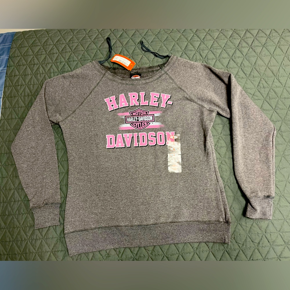 Harley Davidson New pullover with pink and white lettering from Gainesville Fl